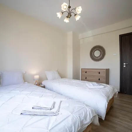 Daire Modern 2 Bedroom, Sea View Apartment. Agios Tychonas